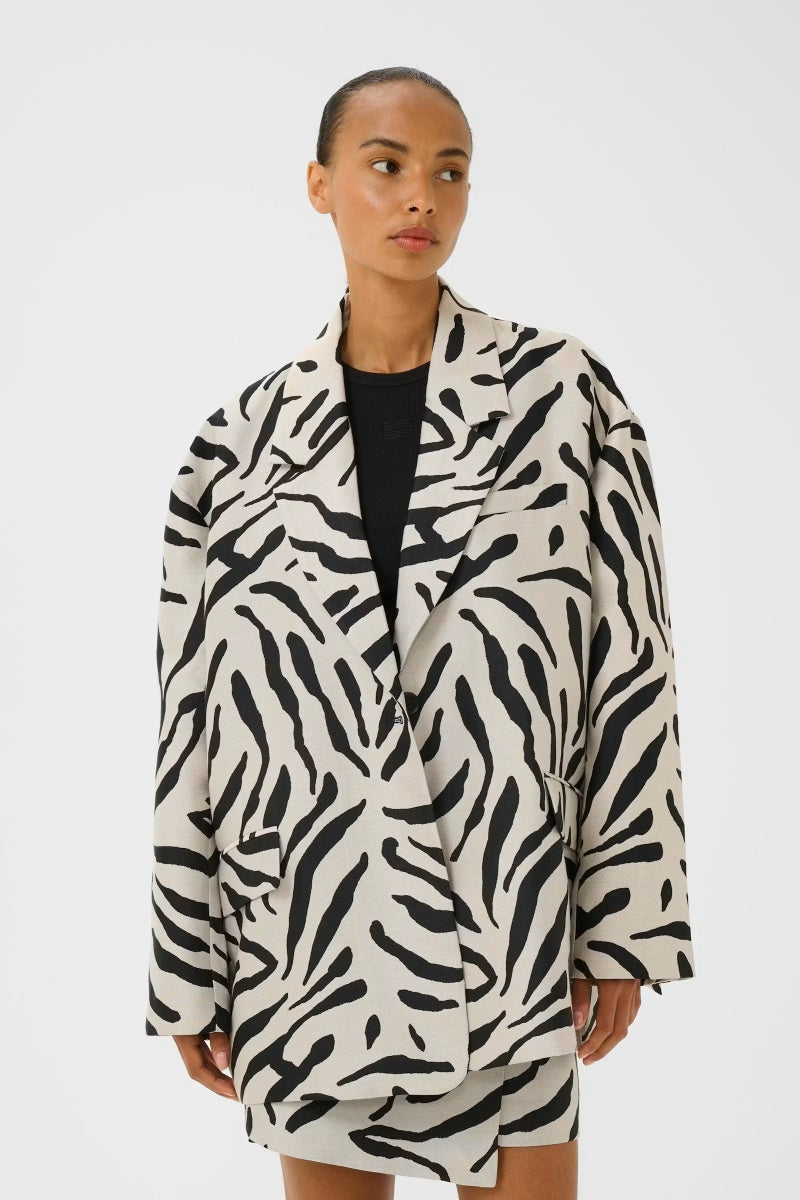 ZEBE BLAZER