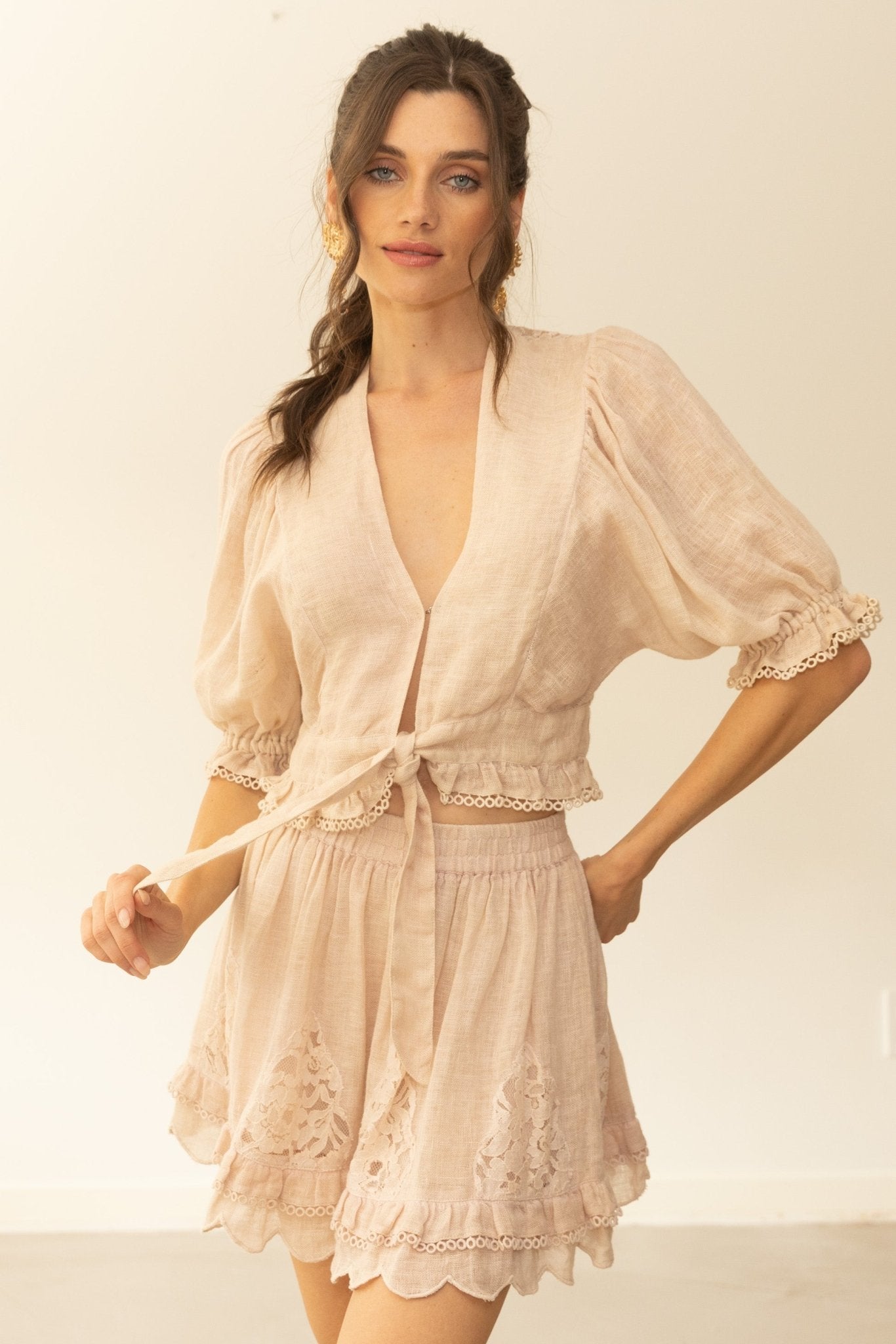 KANAN LACE & LINEN BALOON SLV TOP