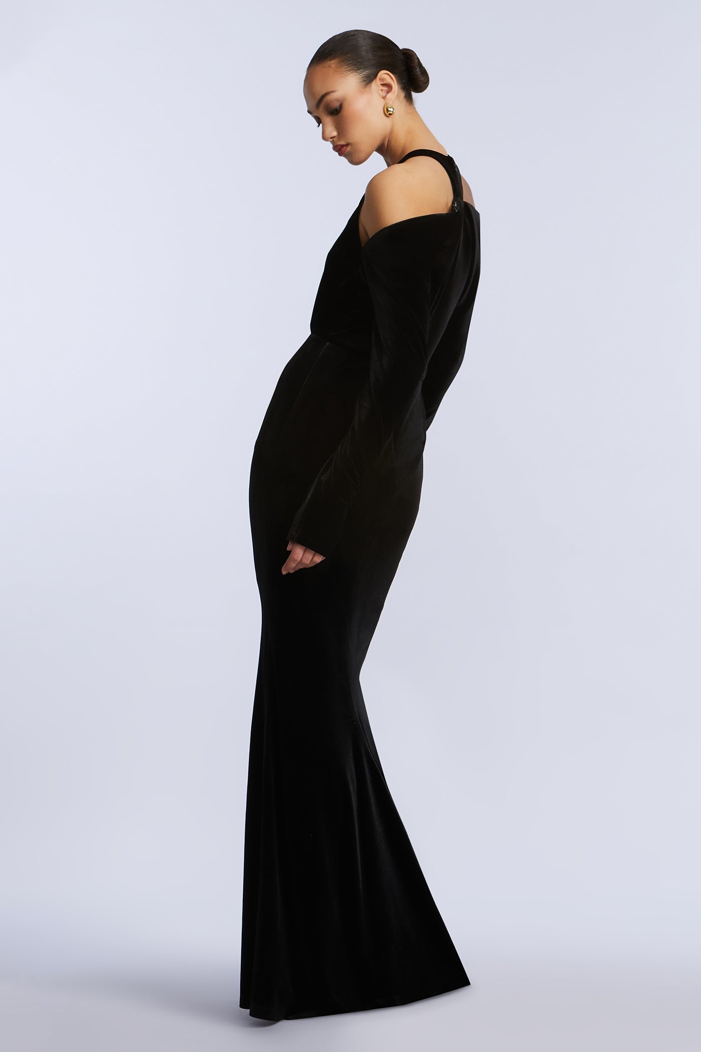 LONG SLEEVE HALTER VELVET GOWN