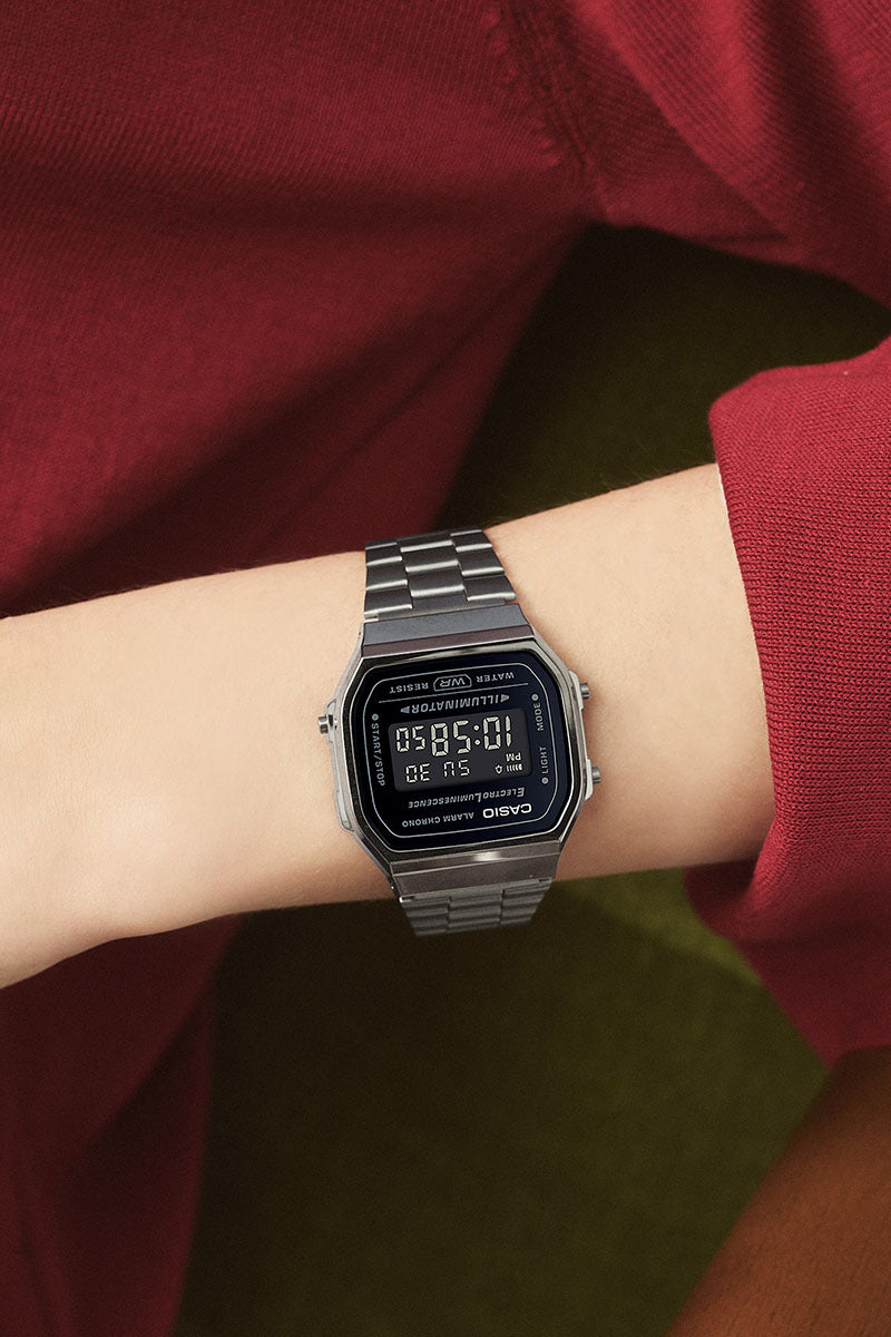 CASIO VINTAGE RETRO STYLE SILVER