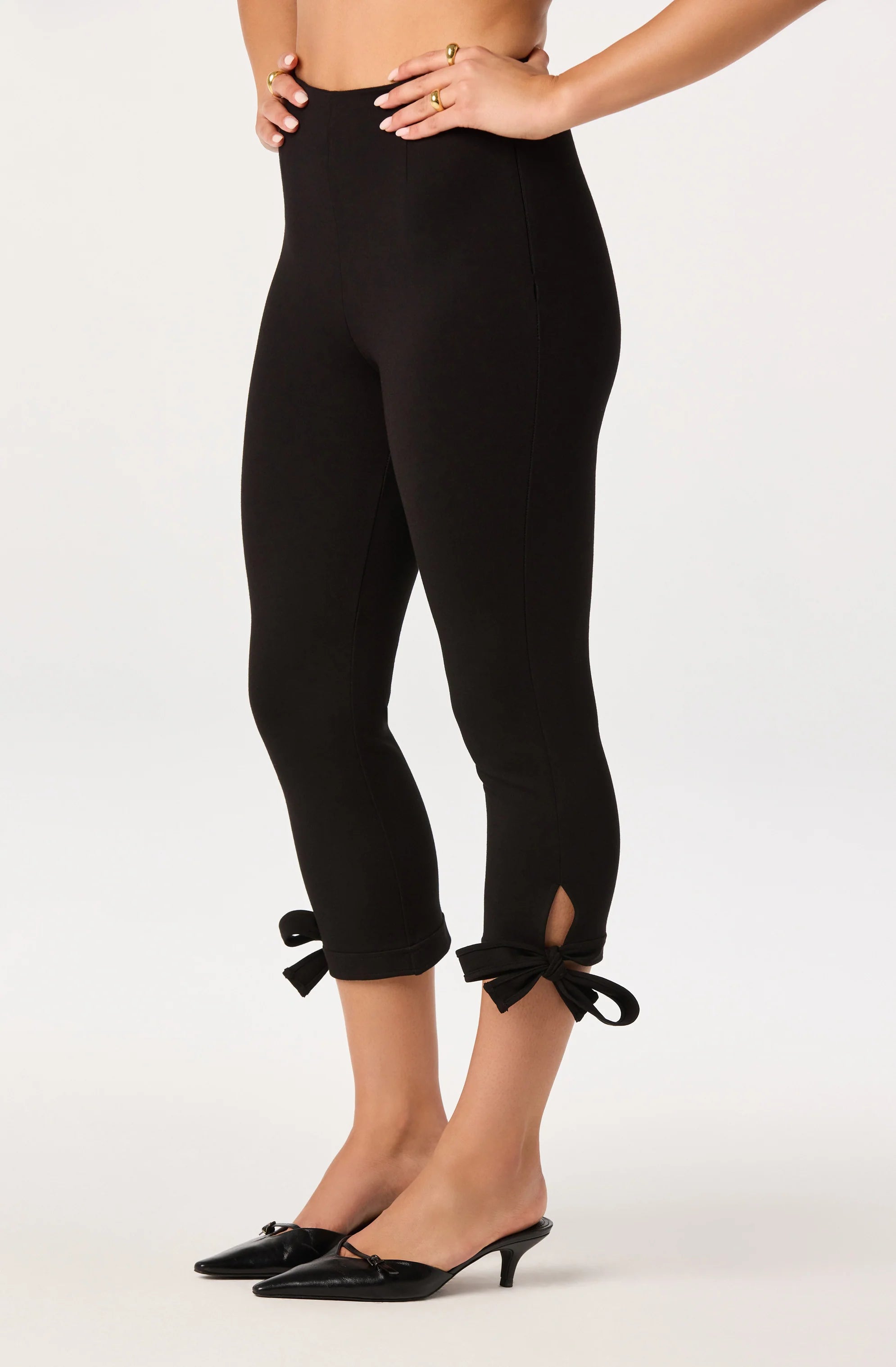 ELIZA CAPRI PANTS