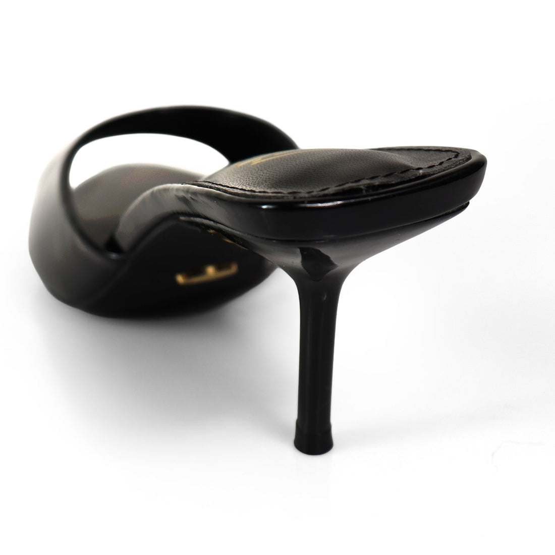 ALAINA HEEL