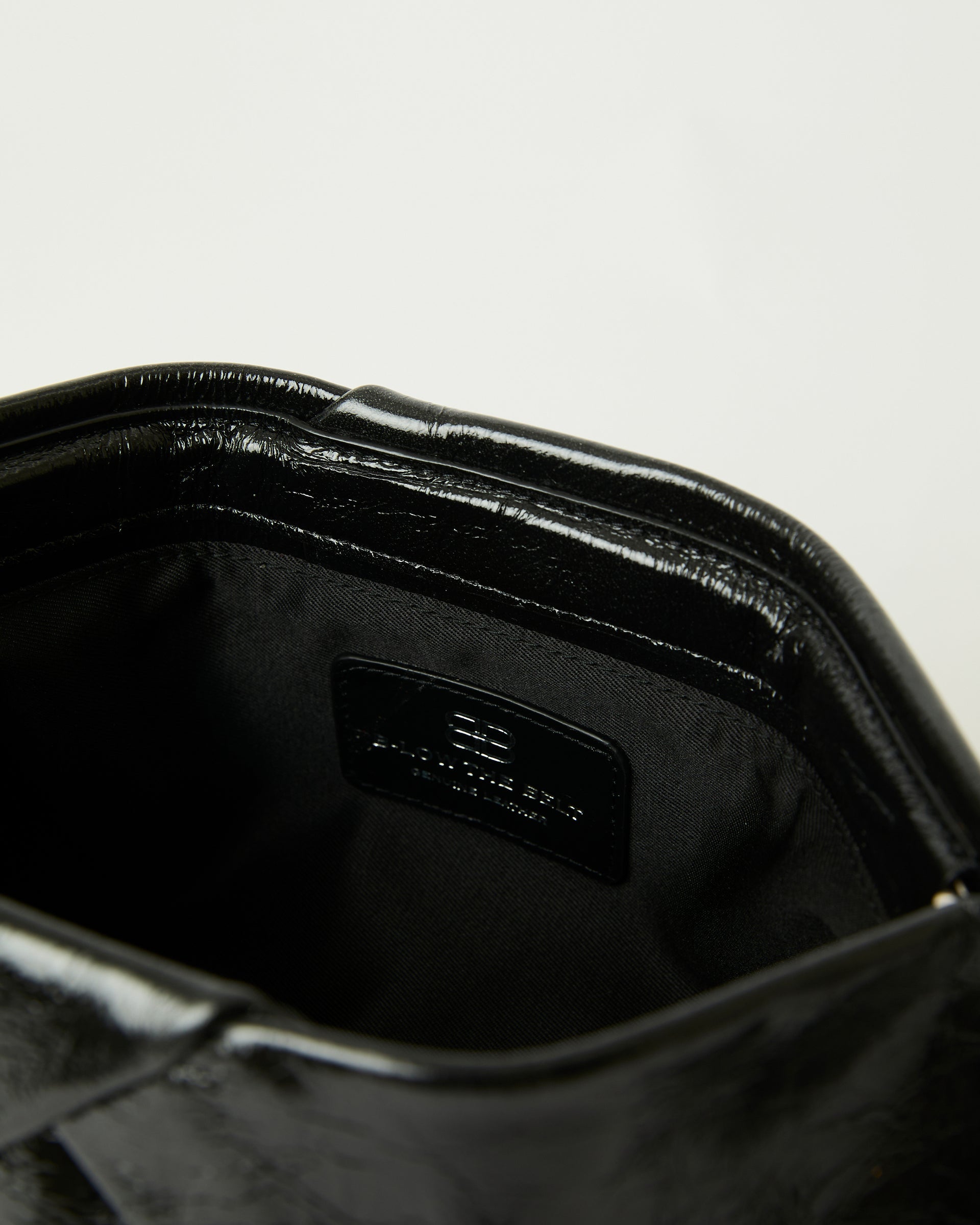 JINO DISTRESSED PATENT CLUTCH