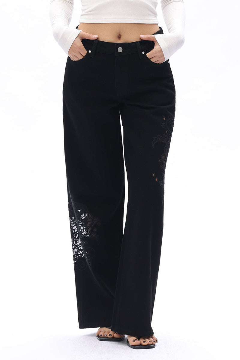FLORA LOW-RISE WIDE LEG JEANS