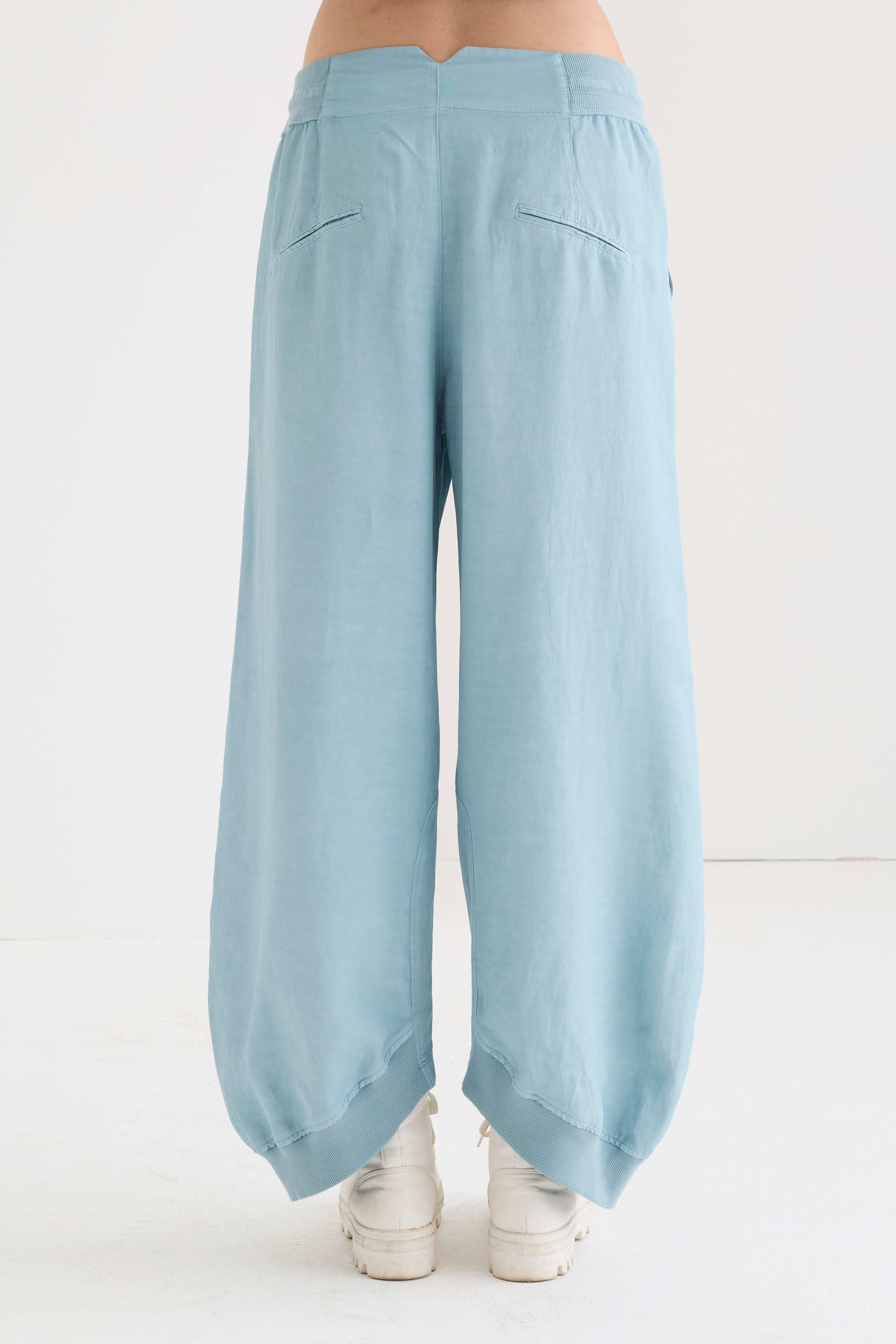 JOGGING TROUSERS