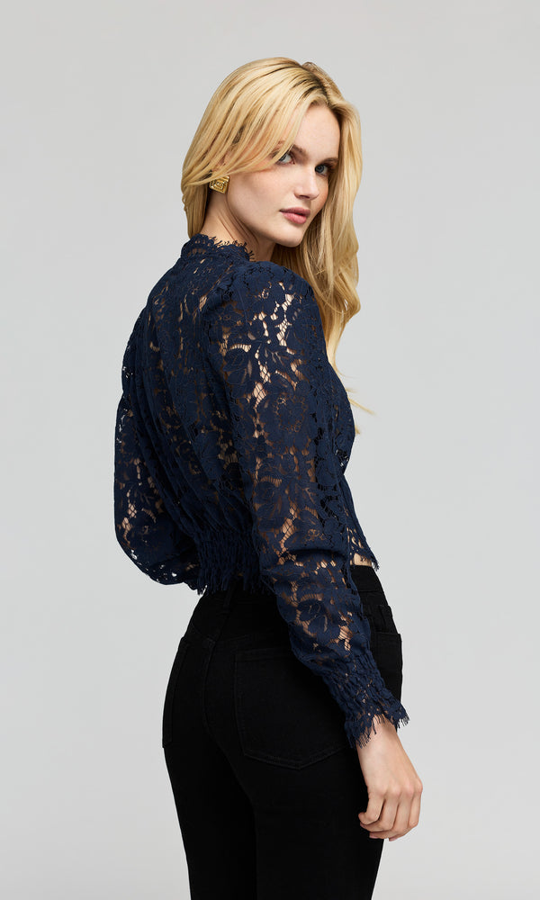 KAIRI LACE BLOUSE