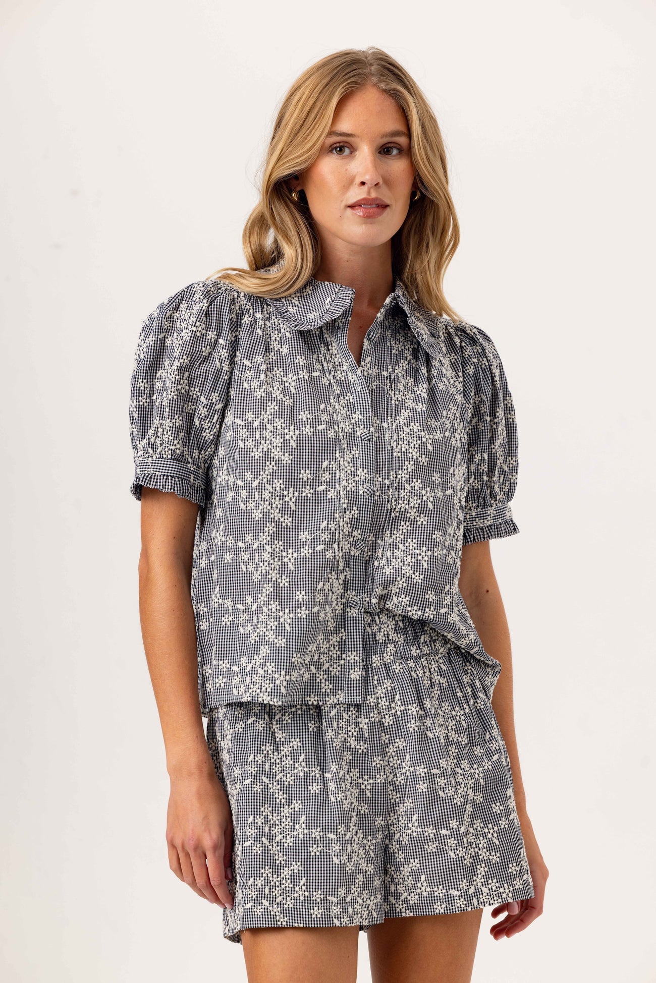 EMBROIDERED FULLER SHORTS