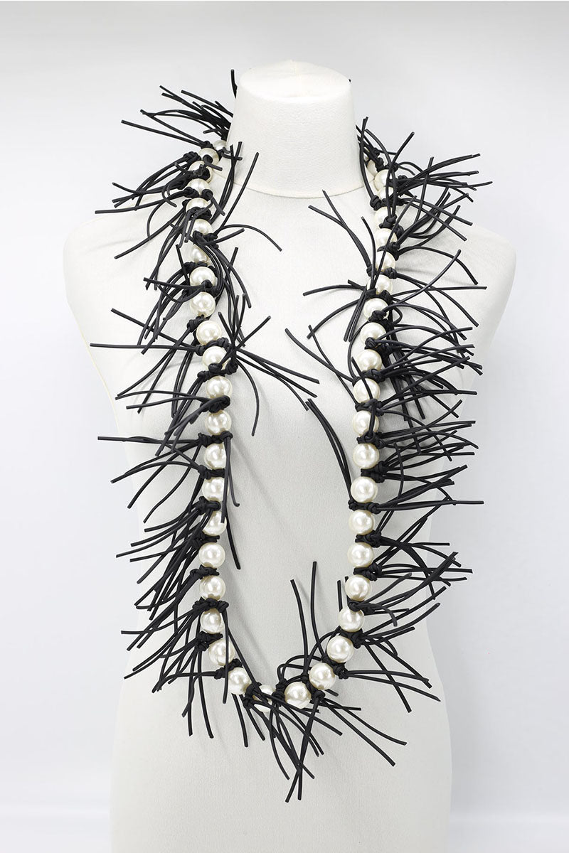 FAUX PEARL LEATHERETTE SPIKES JEWELRY SET