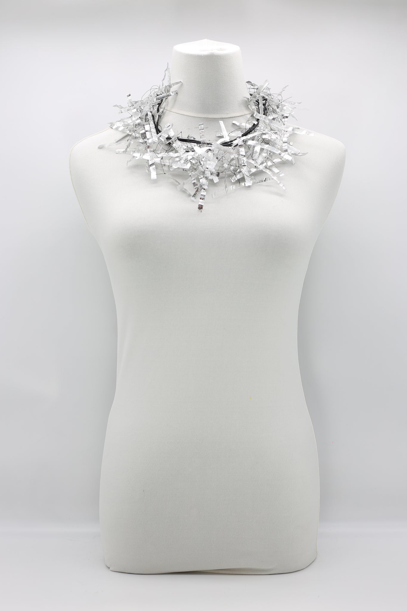AQUA WILLOW TREE SHORT NECKLACE - RECYCLED
