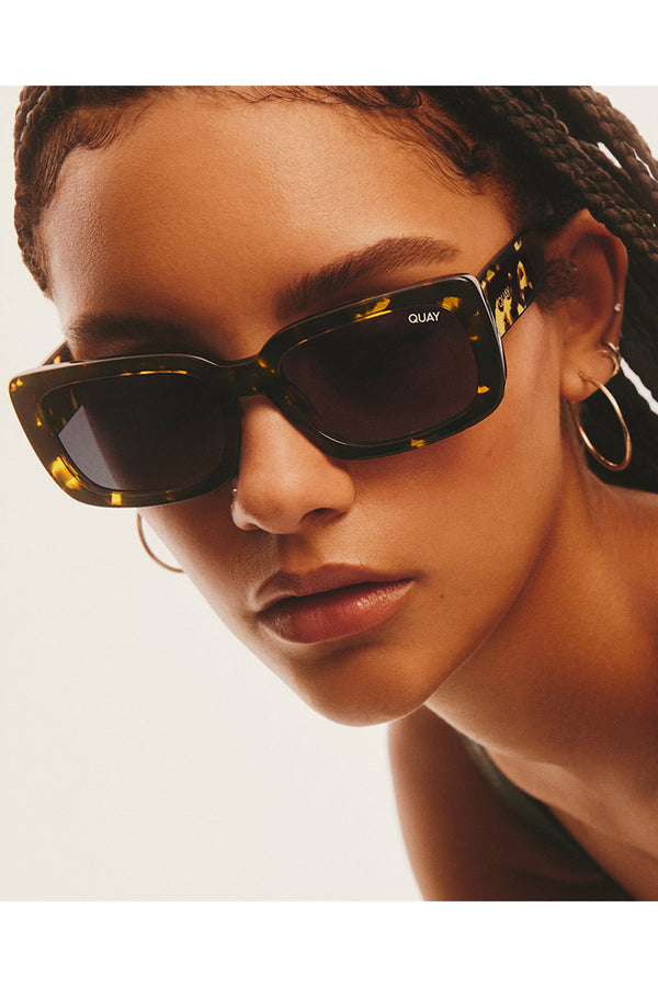 Quay Australia Yada Yada 1212 Tan Sunglasses for Women Quay Australia Yada Yada 1212 Square Amber Tan Sunglasses | eBay main image 3