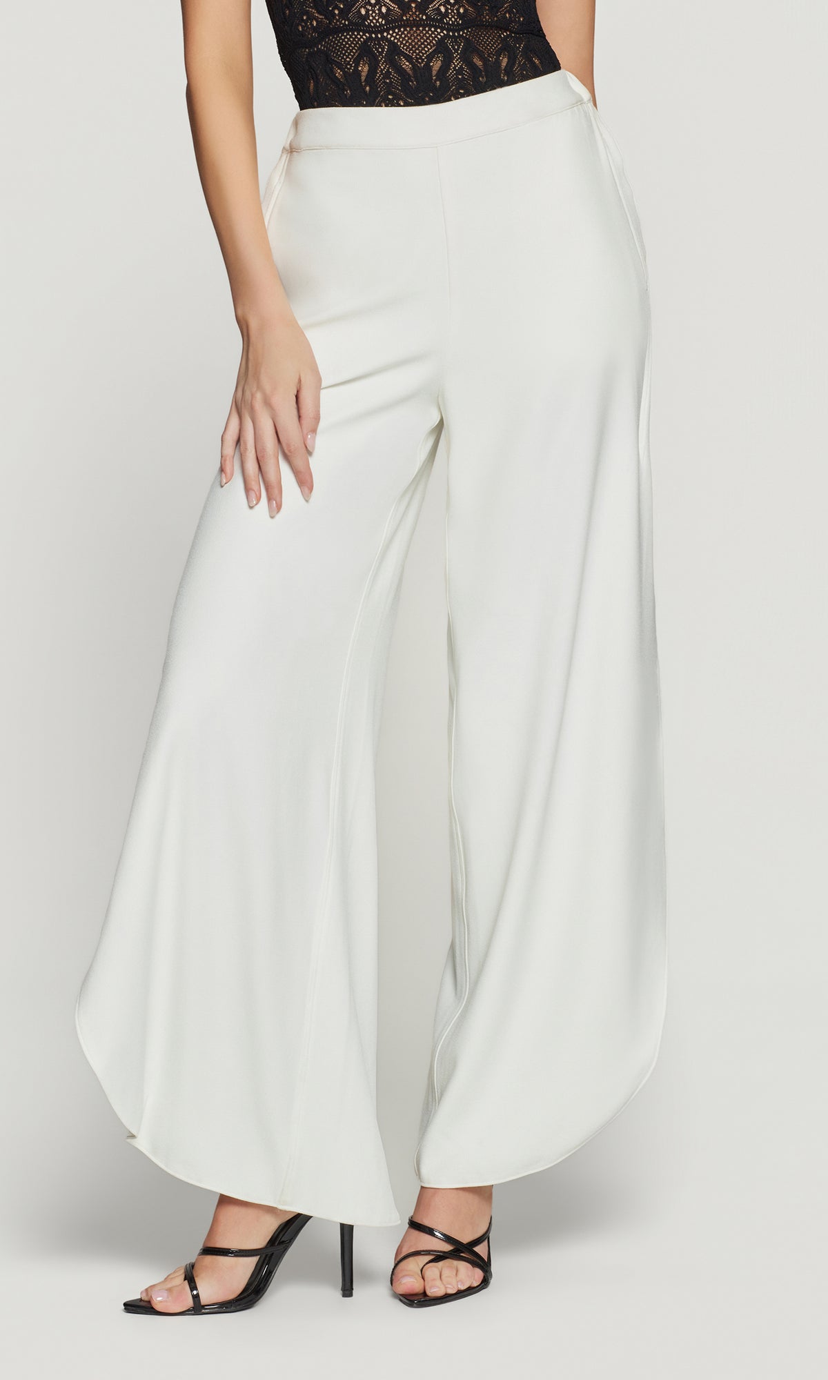 SHAY LIGHTWEIGHT CREPE PANTS