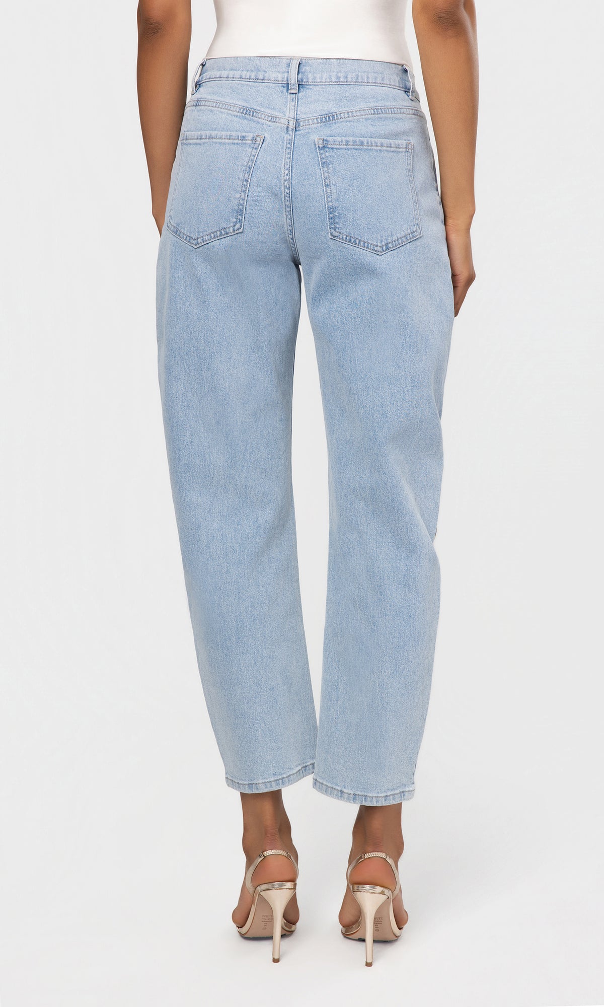 QUINCEY GROMMET BARREL JEANS