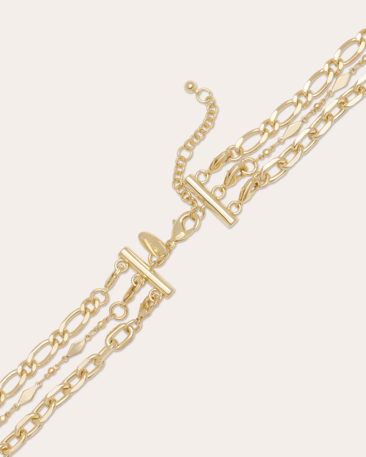 SARA CHARM NECKLACE
